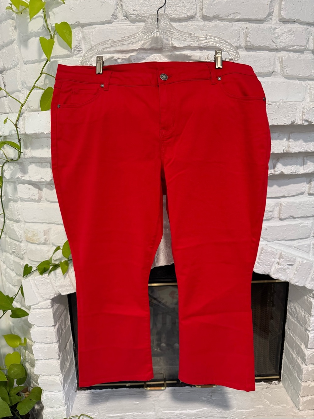 Women's Cherry Red Jean Capri Pants